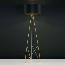 Welche stehlampen mit holzfuß passen gut in die sitzecke? Gunstige Stehlampen Online Shop Stehlampe Grau Schirm Stehlampe Dreifuss Holz Stehleuchte Mit Dimmer Wohnzimmer Stehlampe Grau Lampe Moderne Stehlampen