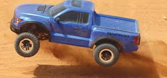 It occupies the space suvs used to before they become the norm. Traxxas 2017 Ford F 150 Raptor Rc Review Rc Car Action