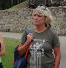 Zum nächstmöglichen zeitpunkt suchen wir mehrere mitarbeiter für unseren standort in düsseldorf im stadtteil holthausen. 10 Jahre Frf Radiomacher Stellen Sich Vor Silvia Filzmoser Cba Cultural Broadcasting Archive