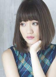 黒髪でも茶髪でもボブの前髪ありにおすすめの髪型 ヘアスタイル はこれ getbeauty ミディアムボブのヘアスタイル 前下がりボブ 前髪あり ヘアスタイル ボブ