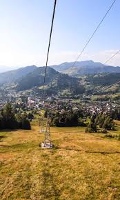 Iată ce se poate vizita în târgul lăpuș, potrivit traveleuropa.ro: Cele Mai Frumoase Locuri Din Romania Recomandate De 15 Travel Bloggeri Internationali Whisperwanderlust Com