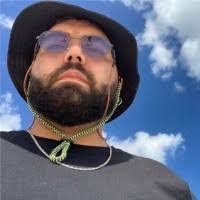 Everson Antonio's Instagram, Twitter & Facebook