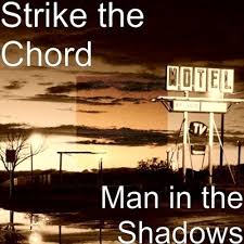 Am d dan mungkin sekarang kau. Strike The Chord