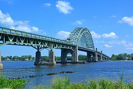 I'm pretty sure you mean the tony palmyra bridge. Tacony Palmyra Bridge As Seen From Lardner S Point In Philadelphia The Bridge Was Constructed Between February 192 Sydney Harbour Bridge River Delaware River