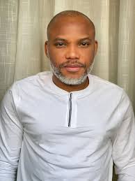 MaDlala is not stopping, she now want her detective to get her pictures of  Mr Dongwe inside the house🤔🤔 she want pictures of Mr Dongwe and MaDongwe  in their bedroom so that