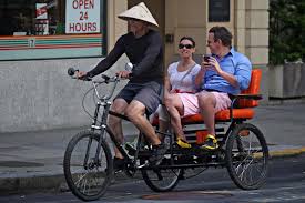 Résultat de recherche d'images pour "that's racist asian"