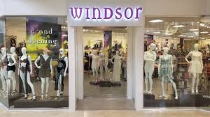 The mall currently houses over 215 retail stores. Connecticut Post Mall Windsor