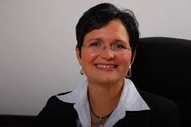 Sonja Knott's Instagram, Twitter & Facebook