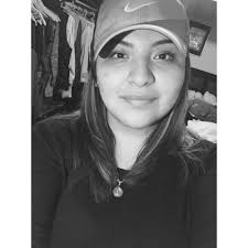 Anabel Roman's Instagram, Twitter & Facebook