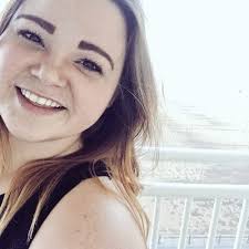 Amanda Kinser's Instagram, Twitter & Facebook