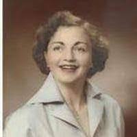 Elsa Dodd's Instagram, Twitter & Facebook