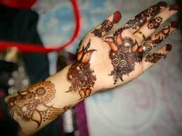 Beautiful Black And Red Arabic Henna Source Https Www Facebook Com Pages Muscat Henna 465930693428351 Beautiful Henna Designs Henna Henna Body Art