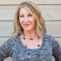 Tracy Brigham — Reviews & Property Sales