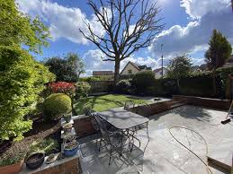 The blogger offers attractive styling tips and suggestions to make modification in your garden space. Mid Sized Back Garden Harlow Hollandscapes