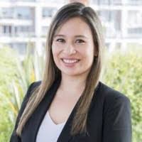 Edna Caro's Instagram, Twitter & Facebook