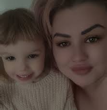 hello everyone desperately looking for a 2 bedroom house in taunton my  budget is 800_850 rent per month do have a little one me and my partner  both are working here situation