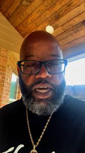 T-Mobile! Take it from ANOTHER FNL legend! Listen to 1995 Hooks graduate  and former New England Patriot player Wilbert Brown! HOOKS must be the  place to be