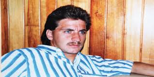 A youth product of bursaspor, semih begun his career as a striker, moving to left wing. Semih Yuvakuran Gulen In Eteklerini Opuyorlardi