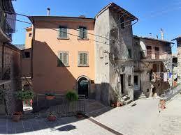 Scopri appartamenti in vendita a soriano nel cimino di varie metrature e prezzi. A255s Palazzetto Cielo Terra Soriano Nel Cimino Vt A Soriano Nel Cimino