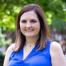 Lori Burroughs's Instagram, Twitter & Facebook