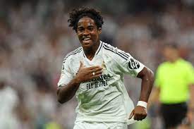 Endrick estreia pelo Real Madrid com gol em Bernabéu lotado - 25/08/2024 -  Esporte - Folha