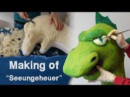 Video Anleitungen Zum Thema Pappmache Selber Machen Pulpe Aus Zeitung Und Aus Toilettenpapier Schale Au Pappmache Figuren Pappmache Pappmache Selber Machen