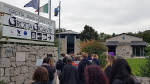 Usa (2008) spannendes abenteuermovie mit brendan fraser: Reise Ins Innere Der Erde Mit Aperitif Grotta Gigante