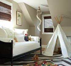 Salle De Jeux Et Chambre D Amis Deux En Un