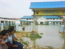 Smp negeri 42 kota batam alamat sekolah: Siswa Smpn 28 Tolak Relokasi Tribun Batam