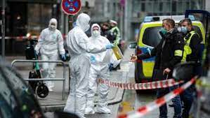 Gegen neun uhr kam es zu einer tätlichen auseinandersetzung, die mutmaßlich mit einem messer geführt wurde, sagte ein polizeisprecher vor ort. Messer Attacke Im Frankfurter Bahnhofsviertel Tatverdachtiger Soll Haftrichter Vorgefuhrt Werden Frankfurt