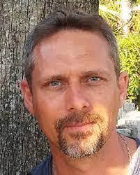 Daniel Boissy's Instagram, Twitter & Facebook