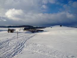 Leider hat das starke tauwetter dem schnee ordentlich zugesetzt. Skiurlaub Mit Kindern Unsere Liebsten Skilifte Und Die Schonsten Loipen Auf Der Schwabischen Alb Familien Reiseblog Travelsanne