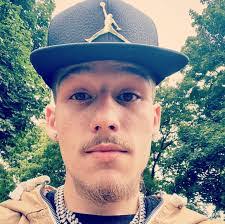 Shawn Freed's Instagram, Twitter & Facebook