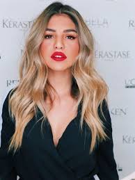 A bandeira negra, e a cor negra em geral, tem sido associada a anarquia desde a década de 1880 quando louise michel propôs sua utilização como símbolo da luta anarquista. Who Is Artur Dinis Dating Artur Dinis Girlfriend Wife