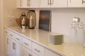 How To Choose The Right White Quartz For Kitchen Countertops Hello Lovely