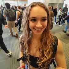 Alyssa Thorpe's Instagram, Twitter & Facebook