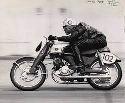 Mary Mc Gee In Her First Race At Santa Barbara Retro Rennsport Klassisches Motorrad