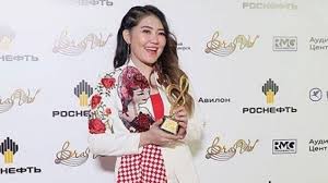 Novi umar memaklumi kekeyi yang baru saja terjun dalam dunia. Belum Seminggu Tayang Di Youtube Video Klip Lagu Baru Via Vallen Ketika Sudah Capai 3 Juta Viewer Tribun Sumsel