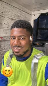 Ramp employee seeking to move to a hub from Orlando, Florida