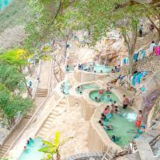 Tolantongo is not a village, but a hotel, a campground, a hot spring emerging from various caves. Grutas De Tolantongo Visiting Mexico S Secret Wonder Couple In The Kitchen