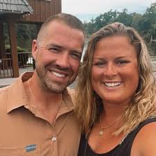 Abby Hill (@AbbyWatson9)