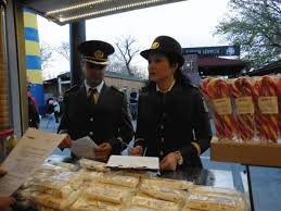 Potrivit news.ro, un document oficial al ministerului finanţelor redactat la începutul lunii şi obţinut de profit.ro dezvăluie planul pus la cale de fisc în privinţa şoferilor care fac curse prin intermediul uber şi taxify. Anaf Aproape JumÄtate Dintre Contribuabilii VerificaÅ£i Pe Litoral Au Fost SancÅ£ionaÅ£i Doar Cu Avertismente 02 05 2017 Bursa Ro