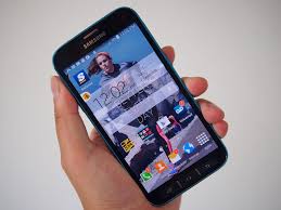 Remove the sprint sim card from the slot · 3. Sprint Galaxy S5 Sport Review Ubergizmo