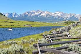 In the southern part of the state, craters of the moon national monument and preserve showcases a different slice of rugged landscape in the form of an ancient lava flow. 15 Best National State Parks In Idaho Planetware