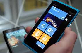 Para alguien que prioriza los juegos, pero que también necesita un teléfono inteligente altamente competente para el uso diario. Electronic Arts Crea 20 Juegos Para Nokia Con Windows Phone