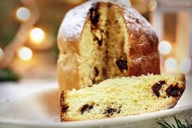 Il panettone è la ricetta classica del natale e la ricetta del panettone tradizionale è una di quelle che tutti, prima o poi, almeno una volta nella vita proviamo a preparare a casa. Come Portare In Tavola Un Panettone Fatto In Casa Cucinare Facile