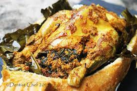 Resep Ayam Betutu Bali Salt Crusted And Banana Leaves Wrapped Roasted Balinese Spicy Chicken Balinese Recipe Asian Cooking Chicken Recipes