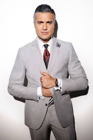 His birthday, what he did before fame, his family life, fun trivia facts his sister is actress issabela camil. Jaime Camil La Phil
