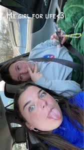 Emma Morey (@emmamorey._)