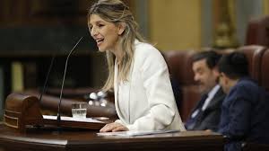 Cum in my stepsister while guests at home - Lil Elle